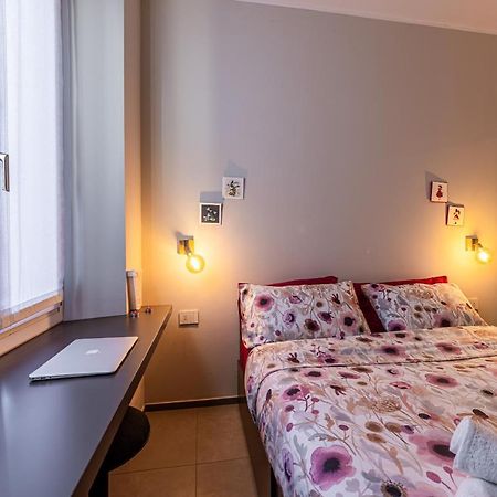 Duomo A 2 Fermate - Tiny Apartment In Pta Venezia Милан Экстерьер фото